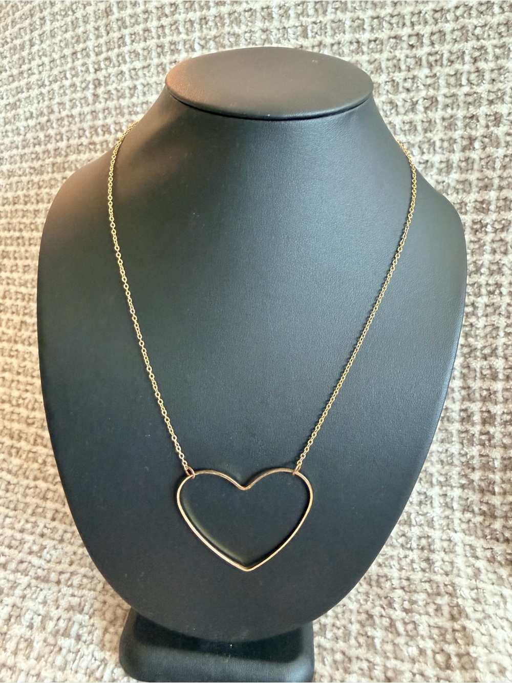 Gold Heart Outline Necklace - Women Jewelry